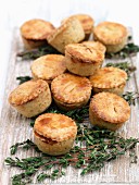 Chicken pies with thyme
