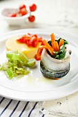 Mackerel rolls with vegetables