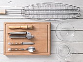 Kitchen utensils for preparing grilled fish