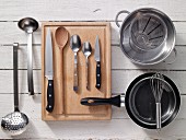 Kitchen utensils for preparing eggs