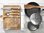 Kitchen utensils for preparing porridge