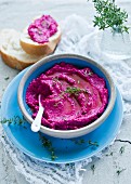 Beetroot dip with goats' cheese