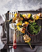 Marinated chicken kebabs with courgette and pepper