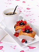Small berry cakes and coffee
