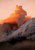 Eruption of Mount St Helens,2004