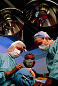 Operation performing plastic surgery on eyelids