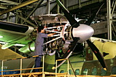 Aircraft engine maintenance