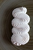 Meringue on a plate (seen from above)