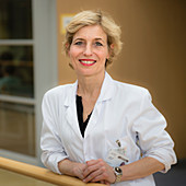 Caroline Robert,dermatologist