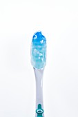 Toothpaste containing microbeads