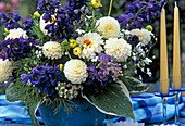 Bouquet with dahlia hybrid