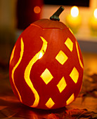 Halloween: Pumpkin lantern with pattern