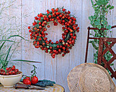 Wreath of Lycopersicon (cocktail tomatoes)
