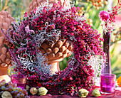 Wreath of Erica and Calluna (heath), Calocephalus (barbed wire)