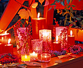 Kerzen und Glaswindlichter dekoriert mit Erica (Topferika)