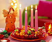 Modern Advent wreath with tree decorations (2/2)