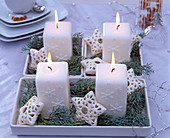 Unusual Advent wreath with Juniperus virginiana (juniper)