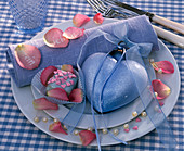 Blue glass heart with ribbon, Petit-Four