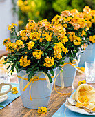 Scented table decoration with gold lacquer