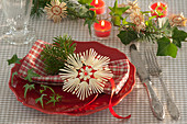 Christmas napkin decoration with straw star