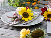 Plate decoration with sunflower and roses