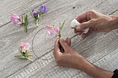 Sweet peas - Wreath making (2/4)