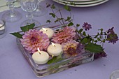 Evening terrace: Table decoration with lanterns