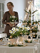 Christmas roses table decoration