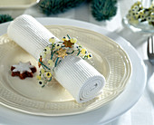 Napkin decoration: Wrap napkin with angel hair