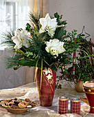 Flower arrangement: Amaryllis (Hippeastrum)