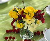 Fragrant bouquet : Cheiranthus cheiri (Golden violet)
