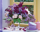 Syringa (Lilac), Myosotis (Forget-me-not), Rosa (Roses)