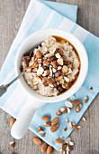 Almond, date and maple syrup oats