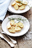 Rosemary potatoes with coarse salt