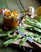 Preserved green beans with garlic and tomatoes
