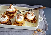 Pancakes with meringue-topped peaches and amarettini crumble
