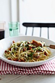 Spagetti with sardines capers