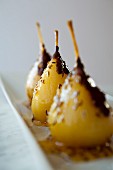 Sweet pears with chocolate and fennel seeds