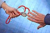 Hand passing on a stethoscope
