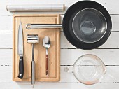 Kitchen utensils for making chicken slices