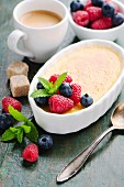 Creme brulee with berries