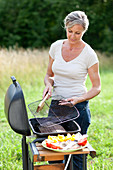Barbecue grill cleaning