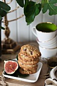 Fig and pecan cookies