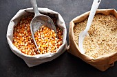 Mais und Reis für glutenfreies Backen