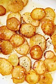 Fried potatoes (full frame, seen from above)