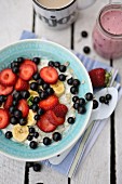 Porridge with berries and bananas
