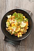 Cauliflower salad with salmon