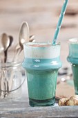 Smurf latte (vegan plant milk, blue spirulina, ginger and beetroot powder)