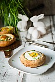 Bread rolls filled with fried eggs and chives for brunch (Easter)