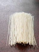 Vermicelli rice noodles (close-up)